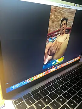 Snapshot of lahungdj12 chatting on 03-12-26, 07:47 lahungdj12 online show from 03-12-26, 07:47