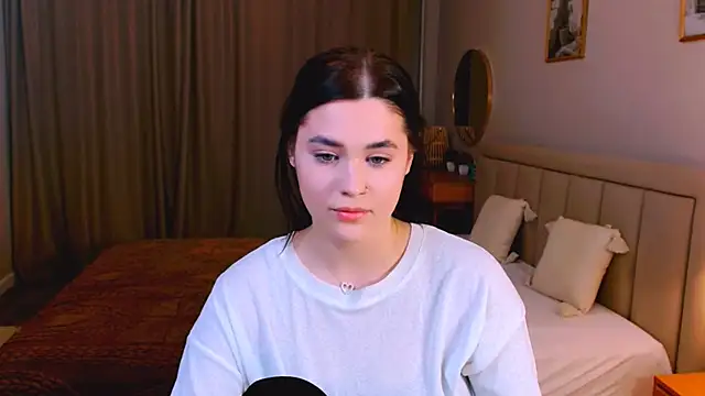 lil angel  online show from 03-25-26, 09:54