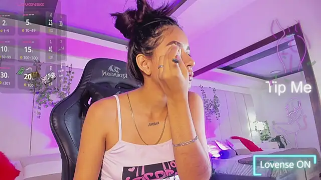 Snapshot of mia_rousse25 chatting on 02-17-26, 03:08 mia rousse25 online show from 02-17-26, 03:08