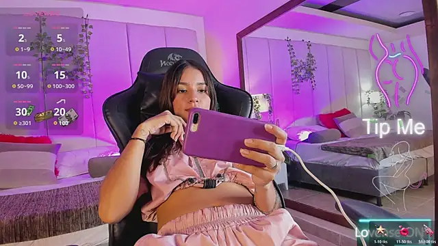 Snapshot of mia_rousse25 chatting on 02-20-26, 04:29 mia rousse25 online show from 02-20-26, 04:29