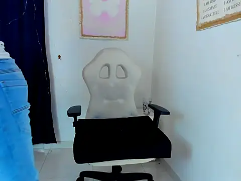 Masterblue hot online show from 03-17-26, 10:24