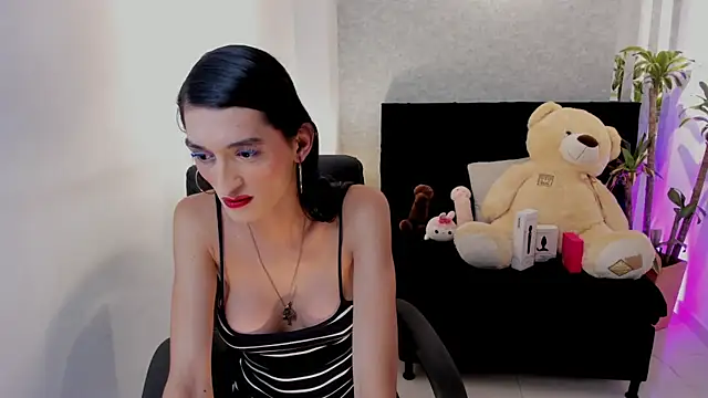 Snapshot of lily_cash1 chatting on 09-27-25, 08:03 lily cash1 online show from 09-27-25, 08:03