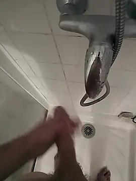 Floppy44 online show from 06-17-26, 11:34