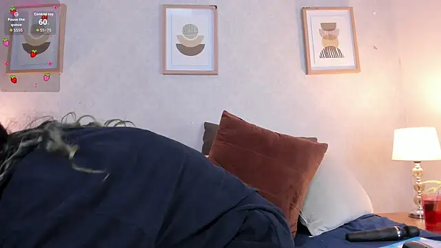 Vampgyal online show from 12-20-25, 05:36