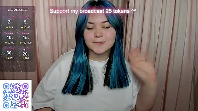 Snapshot of Alisa_Monroe chatting on 10-02-25, 03:13 Alisa Monroe online show from 10-02-25, 03:13