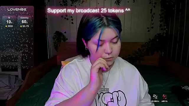 Snapshot of Alisa_Monroe chatting on 10-10-25, 02:54 Alisa Monroe online show from 10-10-25, 02:54