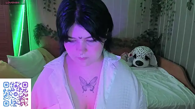 Snapshot of Alisa_Monroe chatting on 10-25-25, 07:38 Alisa Monroe online show from 10-25-25, 07:38