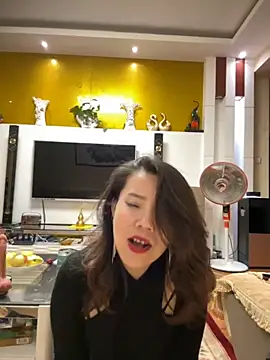 anna yngs online show from 10-21-25, 11:11