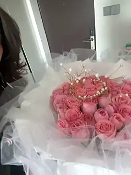 Snapshot of anna_yngs chatting on 02-14-26, 05:15 anna yngs online show from 02-14-26, 05:15