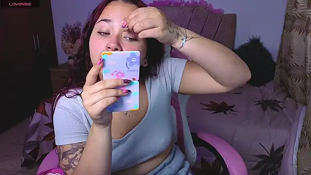 Leakitten online show from 10-08-25, 01:58