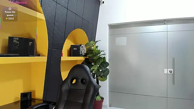 VioletLux online show from 09-19-25, 07:47