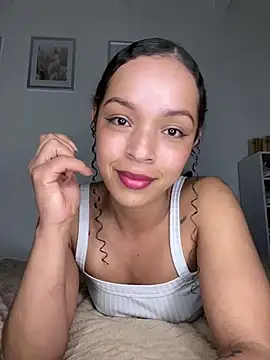 Snapshot of Yasmin777_ chatting on 04-07-26, 03:29 Yasmin777 online show from 04-07-26, 03:29