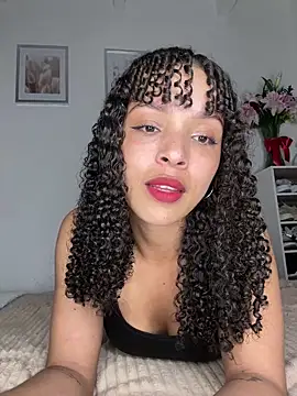 Snapshot of Yasmin777_ chatting on 04-20-26, 12:35 Yasmin777 online show from 04-20-26, 12:35