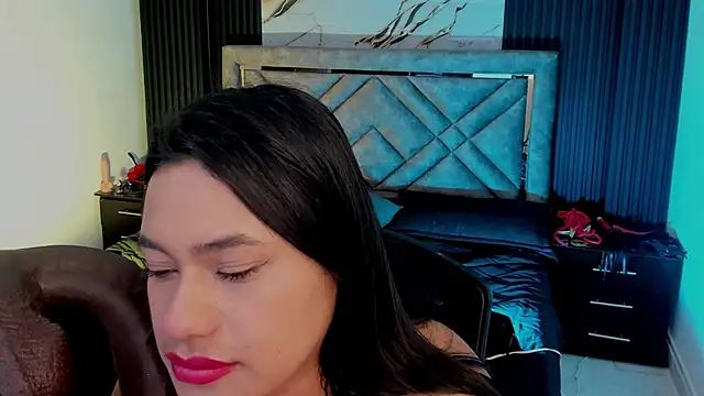 Issafoxx online show from 09-22-25, 11:56