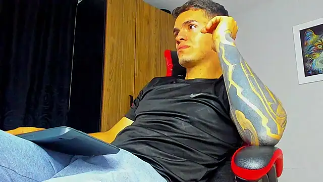 ALPHA DOMINUS  online show from 10-07-25, 03:20