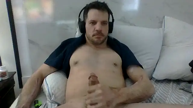 Snapshot of cloudsnfun chatting on 03-24-26, 05:40 cloudsnfun online show from 03-24-26, 05:40