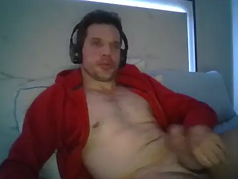 Snapshot of cloudsnfun chatting on 04-11-26, 10:08 cloudsnfun online show from 04-11-26, 10:08