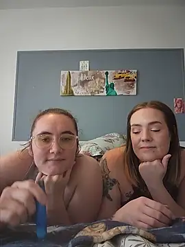 Snapshot of AndHerXO chatting on 05-16-26, 05:01 AndHerXO online show from 05-16-26, 05:01