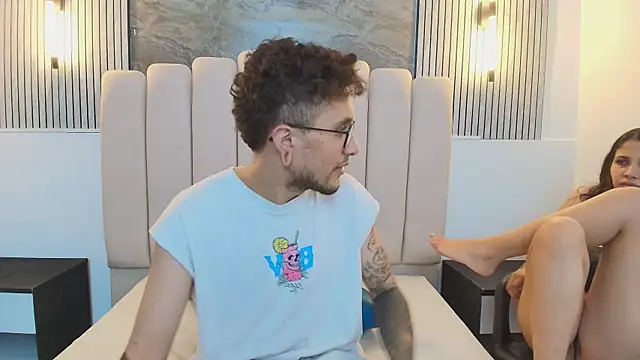 RavenandCody online show from 10-04-25, 03:48