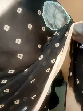 Snapshot of Chadni_kannada chatting on 10-14-25, 07:42 Chadni kannada online show from 10-14-25, 07:42