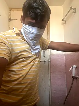 Snapshot of omkarcoll chatting on 11-12-25, 05:41 omkarcoll online show from 11-12-25, 05:41