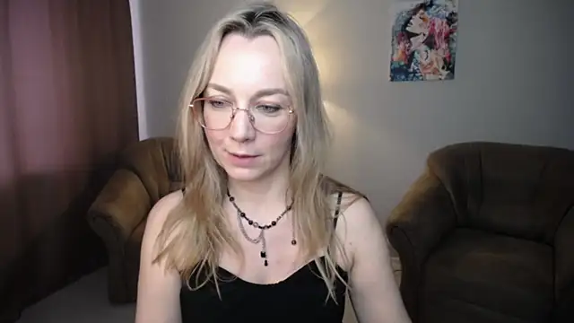 Ava Elior online show from 06-21-26, 11:46
