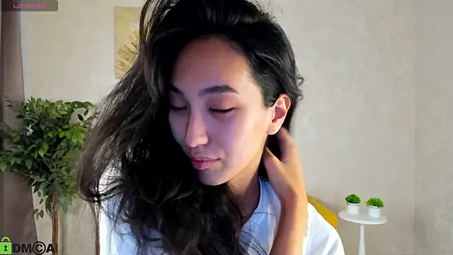 FlirtyAura online show from 04-30-26, 03:46