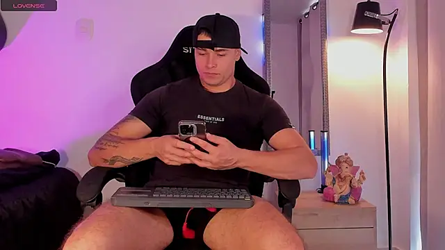 connorsmiith online show from 06-13-26, 12:36