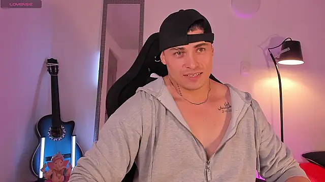 connorsmiith online show from 06-14-26, 12:41