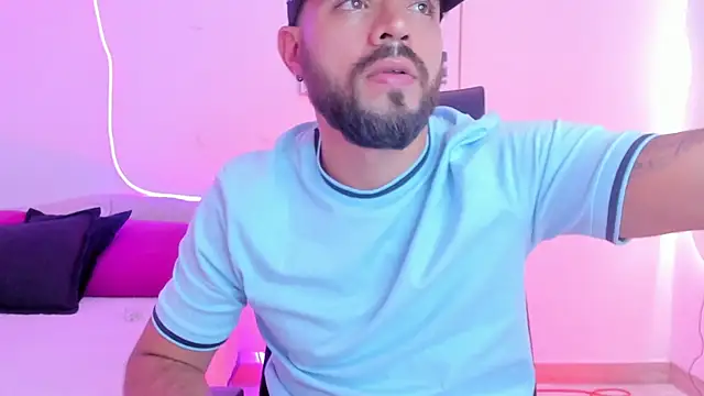 Snapshot of Maximo_Di_Santi chatting on 10-16-25, 10:55 Maximo Di Santi online show from 10-16-25, 10:55