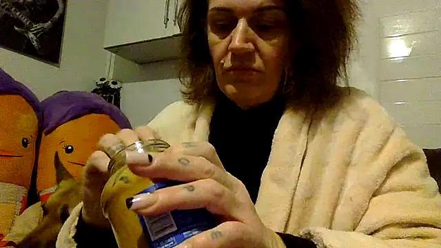 RubyyRosee online show from 11-19-25, 06:46