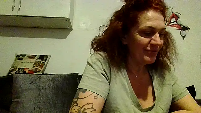 RubyyRosee online show from 04-11-26, 05:56