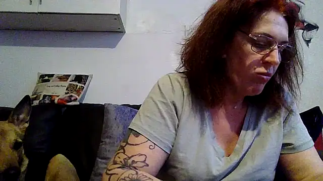 RubyyRosee online show from 04-11-26, 01:59