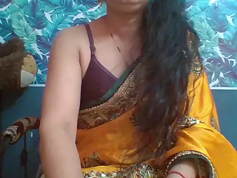 Snapshot of Marathi_q4een01 chatting on 10-15-25, 04:01 Marathi q4een01 online show from 10-15-25, 04:01