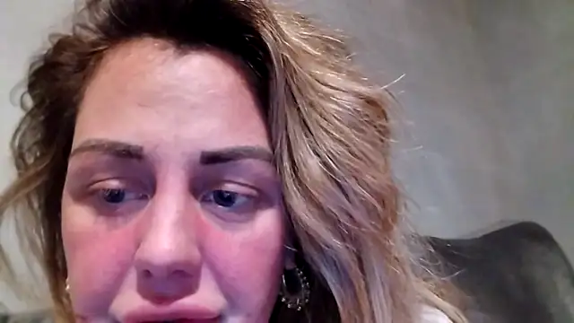 Sophrob96x online show from 09-10-25, 04:23