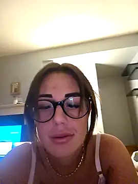 Snapshot of Sophrob96x chatting on 04-26-26, 12:30 Sophrob96x online show from 04-26-26, 12:30