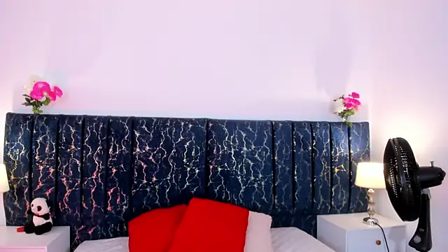 Snapshot of katte_landerr chatting on 05-13-26, 01:08 katte landerr online show from 05-13-26, 01:08