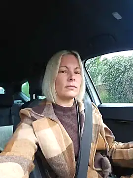 Snapshot of Sunny-Sin chatting on 10-04-25, 08:01 Sunny-Sin online show from 10-04-25, 08:01