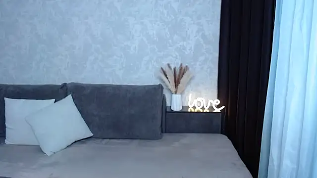 IrisJones online show from 09-26-25, 10:30