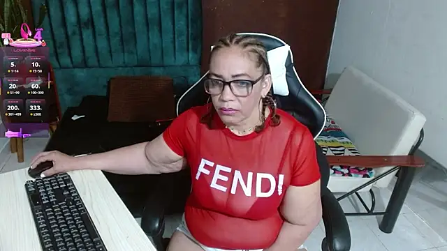 Snapshot of PervertedMature- chatting on 09-19-25, 09:59 PervertedMature- online show from 09-19-25, 09:59