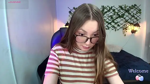 velvet  moon online show from 03-28-26, 01:27