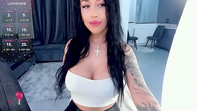 Snapshot of oh_julya chatting on 02-04-25, 07:22 oh julya online show from 02-04-25, 07:22