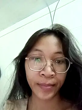 Minhthu44 online show from 03-13-26, 08:26