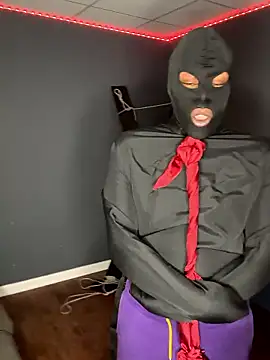 Snapshot of BigMfLuther chatting on 01-17-26, 11:15 BigMfLuther online show from 01-17-26, 11:15