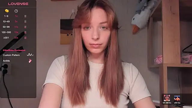 Snapshot of elilybby chatting on 03-26-26, 12:33 elilybby online show from 03-26-26, 12:33