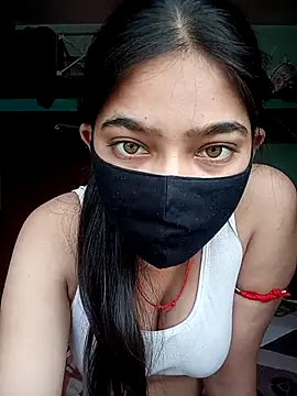 Snapshot of Snehabeauti chatting on 10-08-25, 04:21 Snehabeauti online show from 10-08-25, 04:21