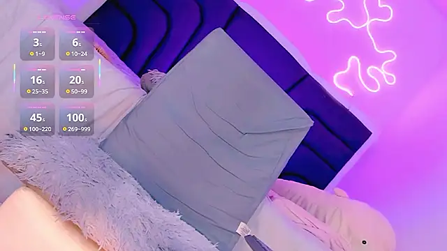 Snapshot of anali_myerss_ chatting on 03-15-26, 06:19 anali myerss online show from 03-15-26, 06:19