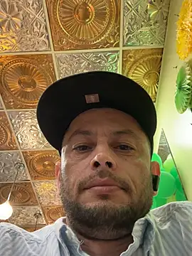 Snapshot of Carlosmauricio123 chatting on 03-22-26, 02:04 Carlosmauricio123 online show from 03-22-26, 02:04