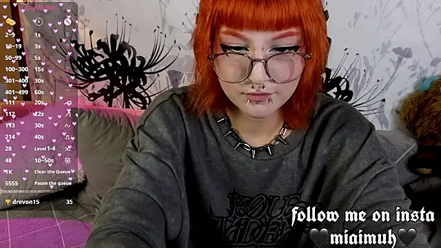 mia  yui online show from 10-02-25, 11:01