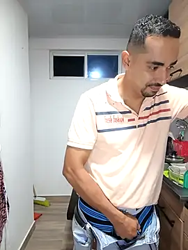 stivenlujan69 online show from 10-31-25, 02:23